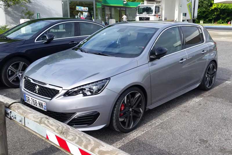 Peugeot 308 GTi 2016: Η ισχύς 270 ίππων…. γυμνή